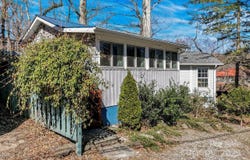 24 Rhododendron Drive, Asheville, NC 28805
