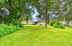 55 Maple Street, Farmingdale, ME 04344