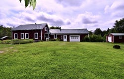 10 Rines Road, Burnham, ME 04922