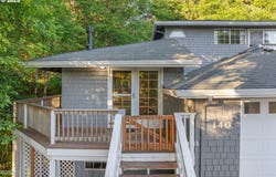 140 SE BAYVIEW AVE, Depoe Bay, OR 97341