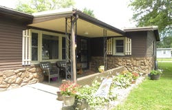 1301 S. Steel St., Robinson, IL 62454