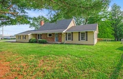 30 Cliff Drive, Buckner, MO 64016