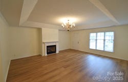 542 Queen Brogan Court, Gastonia, NC 28054