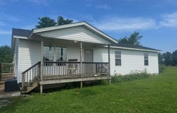 517 Hayfield Dr, Hackleburg, AL 35564