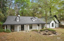 105 Aragorn Circle, Daphne, AL 36526