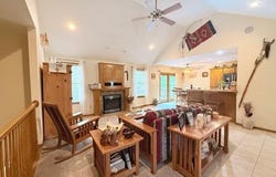 3086 S Suburban Avenue, Springfield, MO 65807