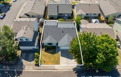 746 NW DESERT PINE ST, Albany, OR 97321