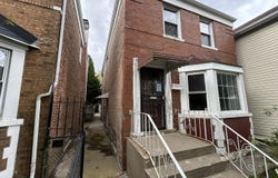 3854 S Albany Avenue, Chicago, IL 60632