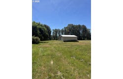 2004 Lewis River Rd, Woodland, WA 98674