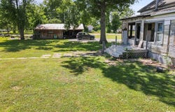 827 W RAYMOND Street, Harrisburg, IL 62946