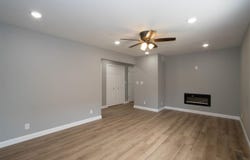 211 E 2nd St, Washington, IA 52353