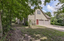613 Crossing Drive, Branson West, MO 65737