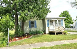 109 W WOODROW STREET, FREMONT, MI 49412