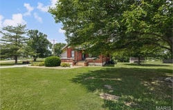 3090 Hanover Road, Waterloo, IL 62298
