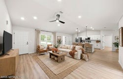 5792 SILVER SANDS Circle, Keystone Heights, FL 32656