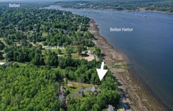 19 Glenview Lane, Belfast, ME 04915