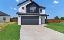576 Highview Court, Godley, TX 76044