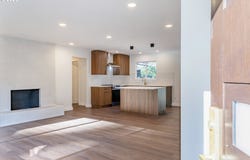 18308 PILKINGTON RD, Lake Oswego, OR 97035