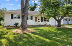 4213 N WYCLIFFE Road, Peoria, IL 61614-7436