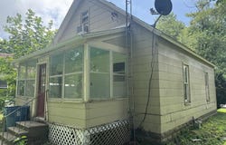 1317 S CHERRY Street, Centralia, IL 62801