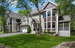 9 Thurston Place, Medfield, MA 02052