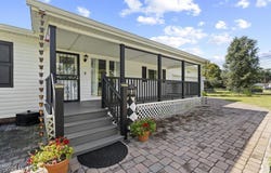 2828 Easy Street, Newport, NC 28570