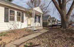 1321 S 10TH Street, Pekin, IL 61554