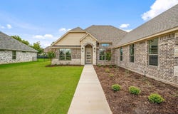 3701 Tremont Lane, Granbury, TX 76049