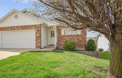 105 Megan Court, Valmeyer, IL 62295