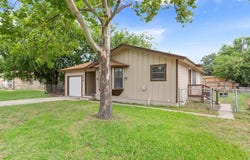 2410 Meadow LN, Copperas Cove, TX 76522