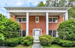78 E BROADWAY, GETTYSBURG, PA 17325