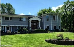 26 Crest Road, Middletown, NJ 07748