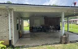 225 Spring St, Spring City, TN 37381