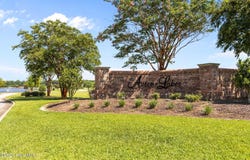 1239 Autumn Lakes Drive, Grimesland, NC 27837