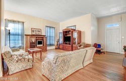 302 S Caswell Street, La Grange, NC 28551