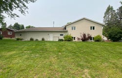 241 4th ST NW, Hartley, IA 51346