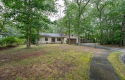 8 Sheila Ave, Ocean View, NJ 08230