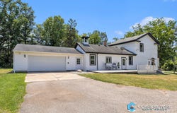6816 Division Avenue N, Comstock Park, MI 49321