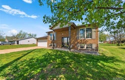 217 E Shiloh Drive, Red Bud, IL 62278