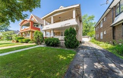 2204 Lewis Drive, Lakewood, OH 44107