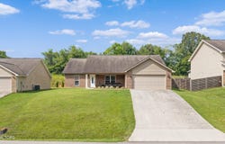 3105 Arthur Walker Rd, Maryville, TN 37803