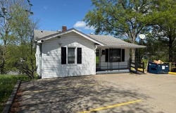 1204 E Jackson Boulevard, Jackson, MO 63755