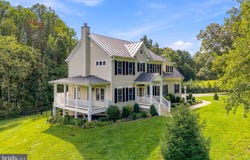 7135 LEEDS MANOR Road, MARSHALL, VA 20115