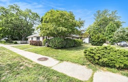 705 S Griffin Street, Grand Haven, MI 49417