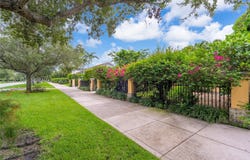 6605 Maynada St, Coral Gables, FL 33146