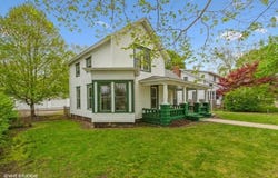 105 James Street, Dowagiac, MI 49047