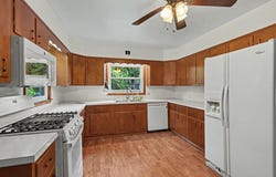 243 Creekview Drive, Battle Creek, MI 49037