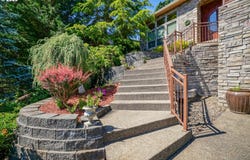 6147 QUAIL HOLLOW ST, Salem, OR 97306