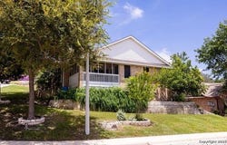 1220 Victory, Kerrville, TX 78028