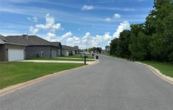 812 Winchester Circle, Jones, OK 73049